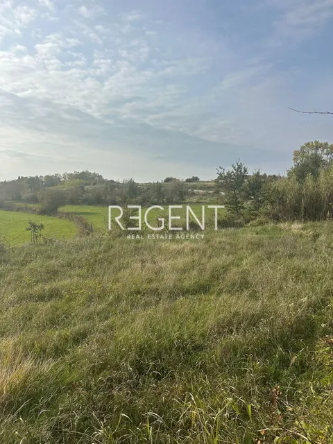 Istra, Oprtalj – Građevinsko zemljišto s projektom, NOVA CIJENA!
