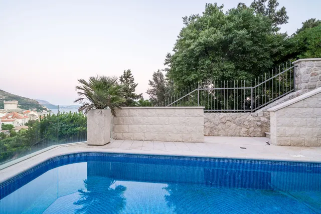 Dubrovnik - Jedinstvena vila sa spektakularnim pogledom na more