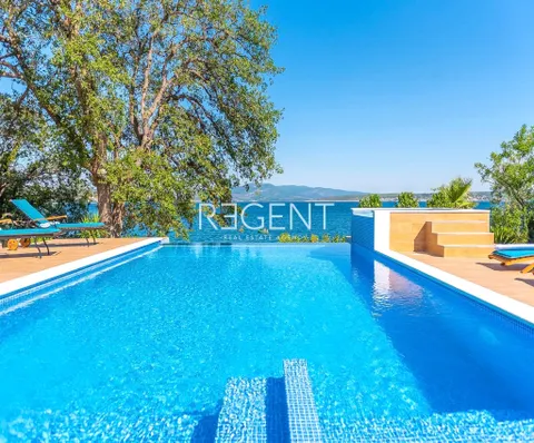 Zadar, Posedarje - Vila prvi red uz more 300 m2