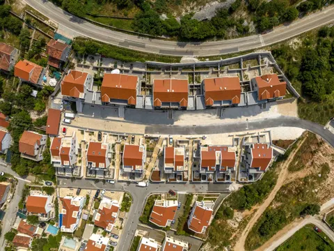 Brač, Sutivan - Dvosoban stan u stambenom kompleksu 65,26 m2