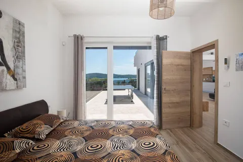 Istra, Medulin - Prekrasna villa s wellnessom NKP 190 m2 nadomak mora
