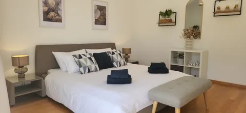Korčula, Žrnovo - Vila prvi red uz more 280 m2