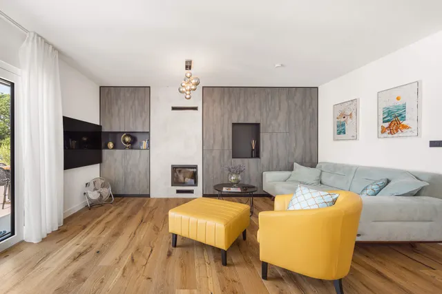 Istra – Kuća s bazenom na parceli 780m2