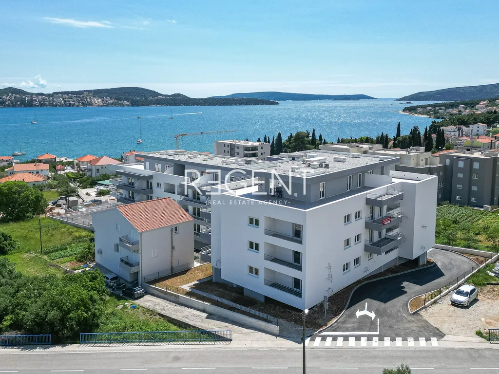 Trogir, Seget – Stambena novogradnja s pogledom na more