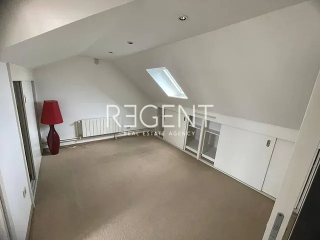 Zagreb, Kvaternikov Trg - Dvoetažni stan 150 m2 najam