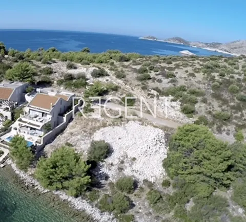 Primošten - građevinsko zemljište 20000 m2