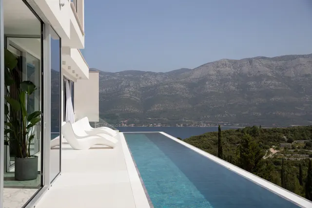 Korčula, Žrnovo - Luksuzna obiteljska vila s prekrasnim pogledom 360 m2