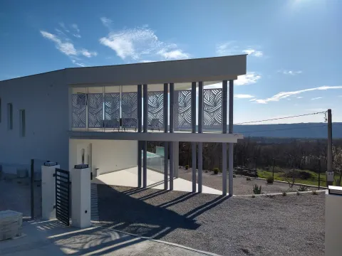 Istra, Labin - Luksuzna vila suvremenog dizajna s pogledom na more 225 m2