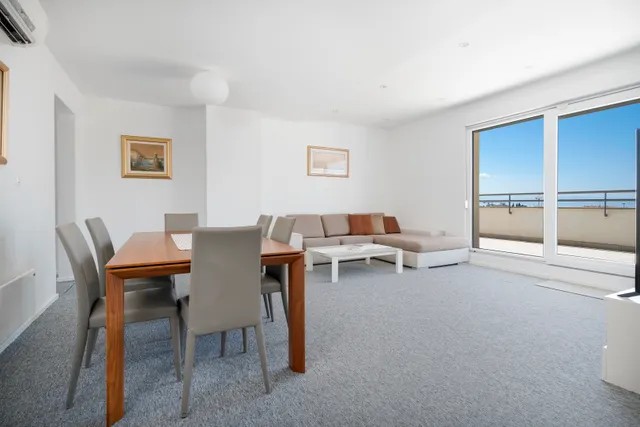 Split, Dragovode - Luksuzan penthouse s terasom i pogledom na more 103 m2