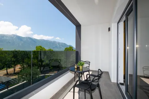 Makarska, Zagvozd - Luksuzna vila s bazenom 270 m2