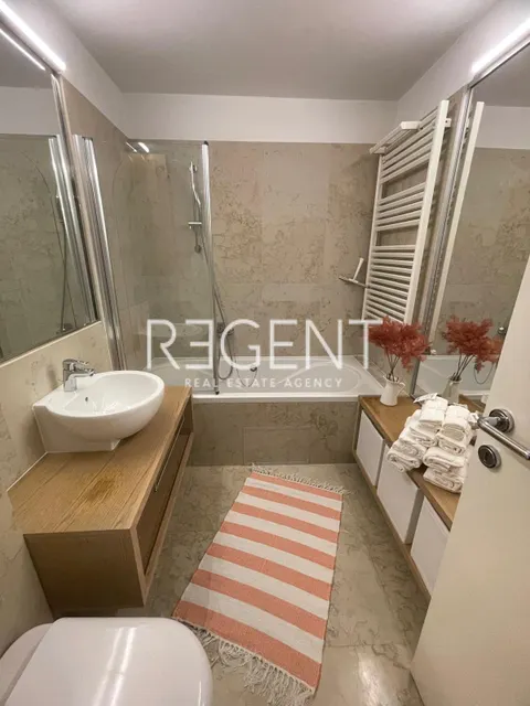 Zagreb, Kvaternikov Trg - Dvoetažni stan 150 m2 najam