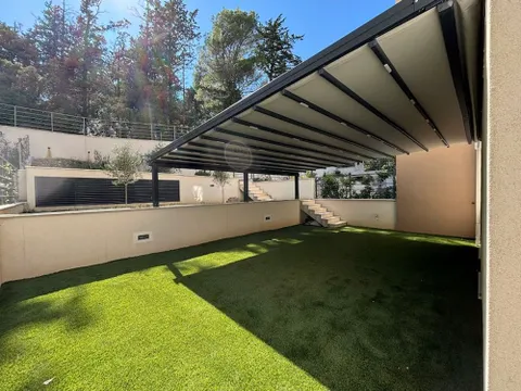 Split, Marjan - Trosoban stan s vrtom 112 m2