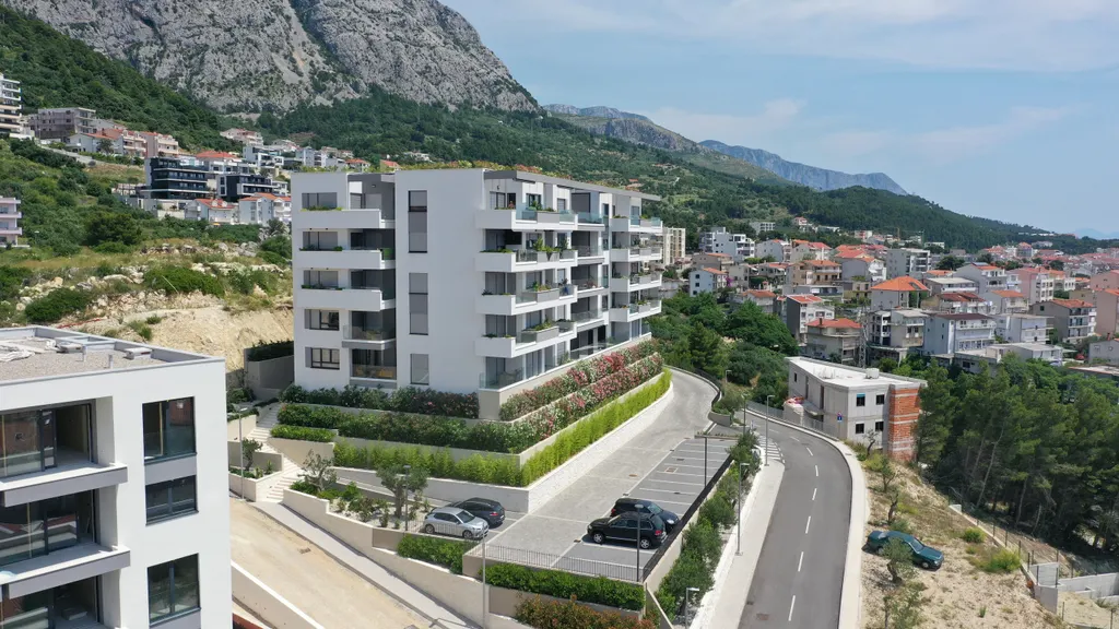 Makarska – Stambena zgrada u centru grada u izgradnji