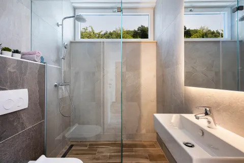 Krk, Linardići - Moderna luksuzna vila s infinity bazenom i pogledom na more 200m2
