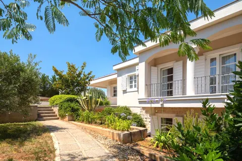 Istra, Poreč – Prostrana i elegantna vila s bazenom 400 m2