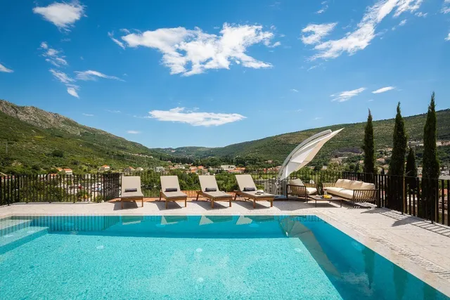 Dubrovnik - Elegantna vila suvremenog dizajna 394 m2