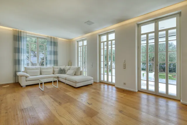 Zadar - Luksuzna vila prvi red uz more 210 m2