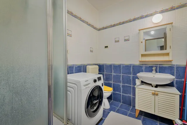 Zagreb, Dugave - Obiteljska kuća NKP 256 m2 na četiri etaže