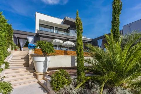 Crikvenica - Prekrasna vila s panoramskim pogledom 400 m2