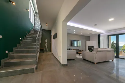 Istra, Labin - Moderna vila s bazenom
