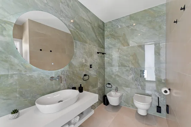 Istra, Poreč – Dizajnerska vila s pogledom na more 310 m2