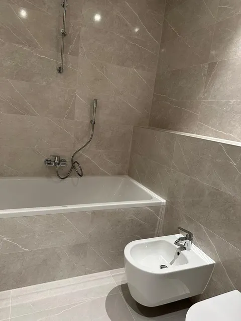 Zagreb, Darwinova – Četverosoban stan s garažom i loggiom, Novogradnja VMD