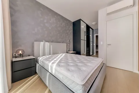 Zagreb, Park Kneževa – Luksuzan troetažni stan 144 m² za Najam