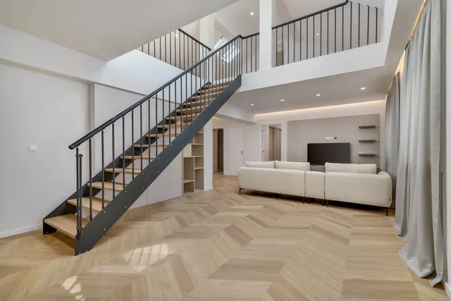 Zagreb, Centar – Luksuzan dvoetažan penthouse 144 m² za Najam