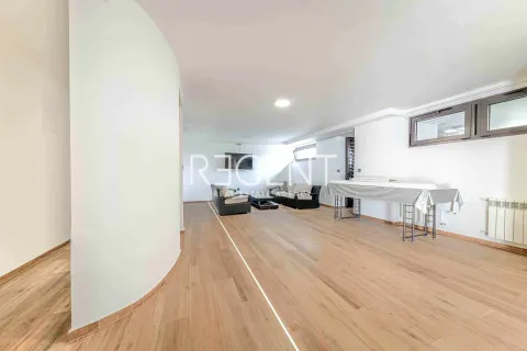 Zagreb, Lašćina - Prekrasna vila 310 m2, najam