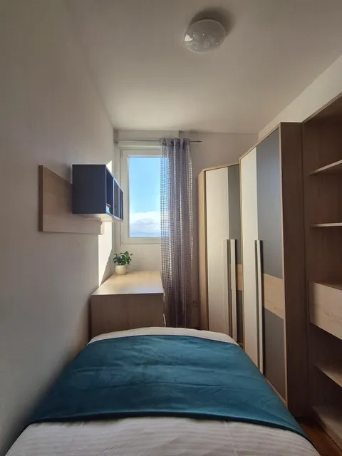 Split, Žnjan - Dvosoban stan s lođom i pogledom na more 57 m²