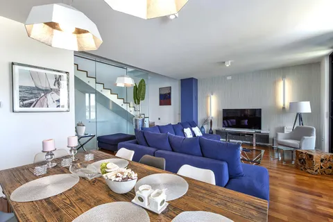 Zadar, Sukošan – Ekskluzivna dvoetažna vila s bazenom, 170 m²