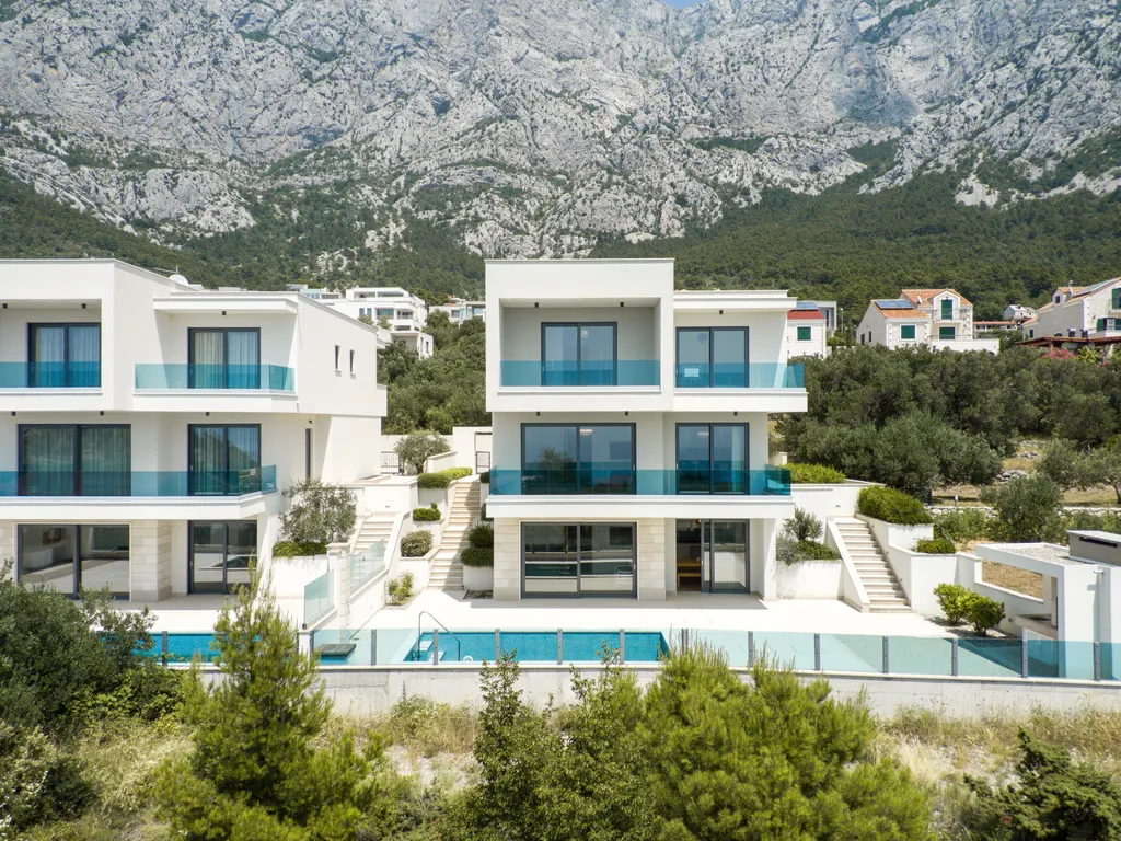 Makarska – Kompleks novoizgrađenih luksuznih vila