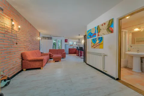 Zagreb, Dugave - Obiteljska kuća NKP 256 m2 na četiri etaže