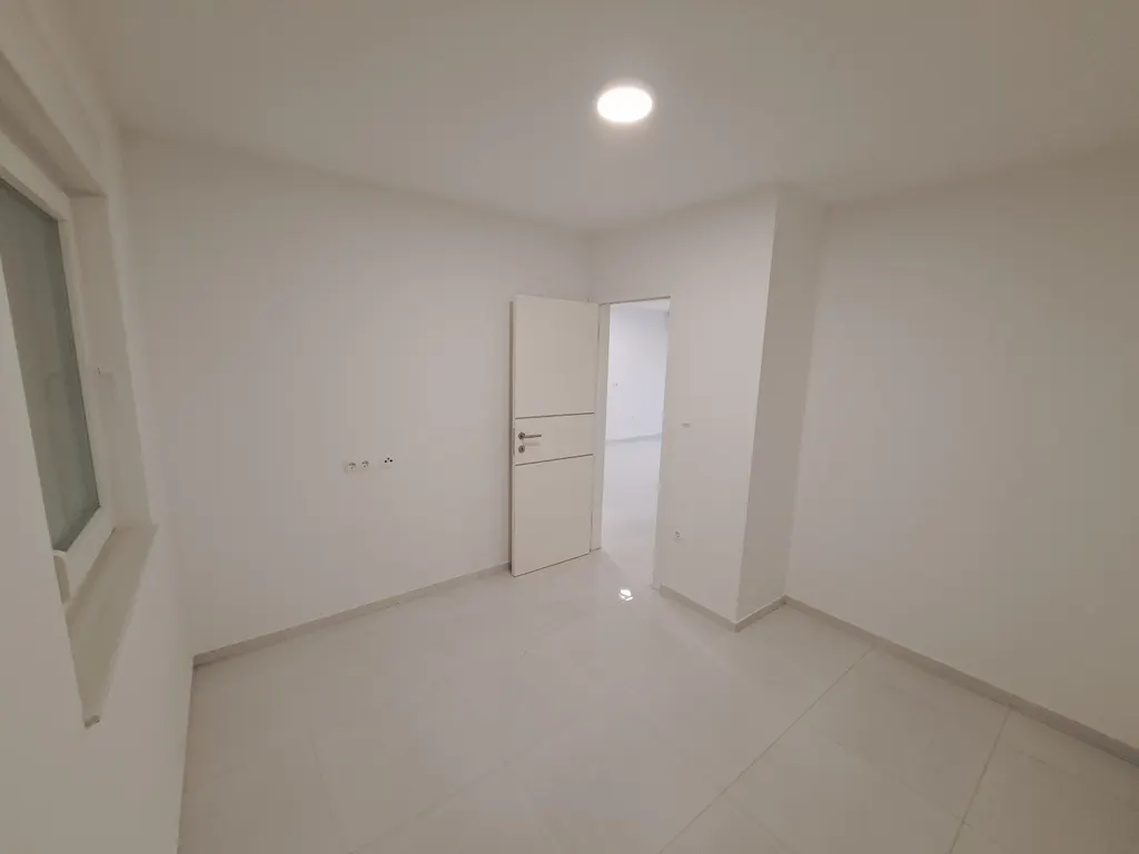 Crikvenica - Stambena novogradnja 100 m od mora