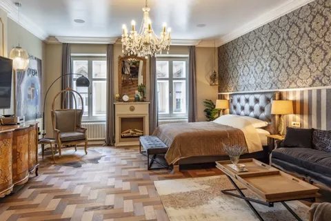 Zagreb, Frankopanska - Luksuzan građanski stan u centru grada 110 m2