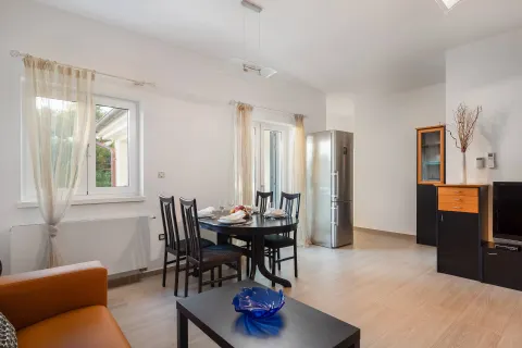 Šibenik - Prekrasna luksuzna vila uz more 1000 m2