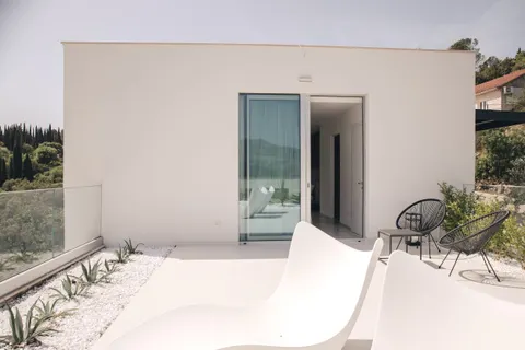 Korčula, Žrnovo - Luksuzna obiteljska vila s prekrasnim pogledom 360 m2