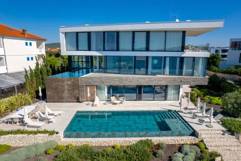 Zadar, Sukošan – Prestižna luksuzna vila 585 m2