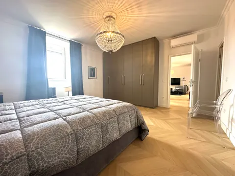 Zagreb, Centar - Prekrasan renoviran trosoban stan s pogledom na Katedralu, NAJAM