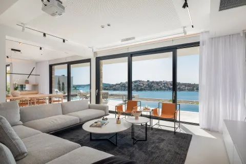 Šibenik, Rogoznica – Moderna vila s panoramskim pogledom na more